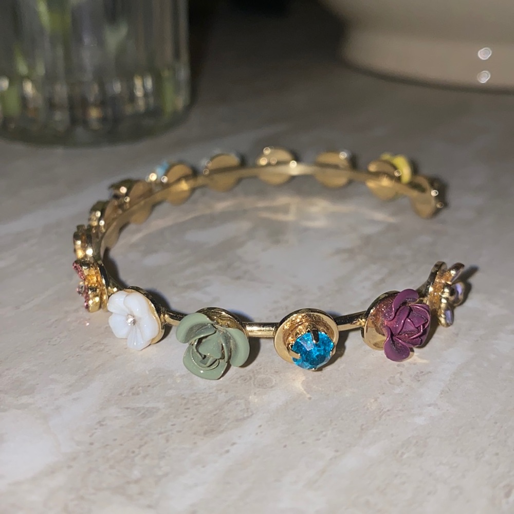 Flower bracelet
